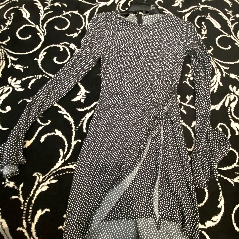 BLACK & WHITE POLKA DOT DRESS